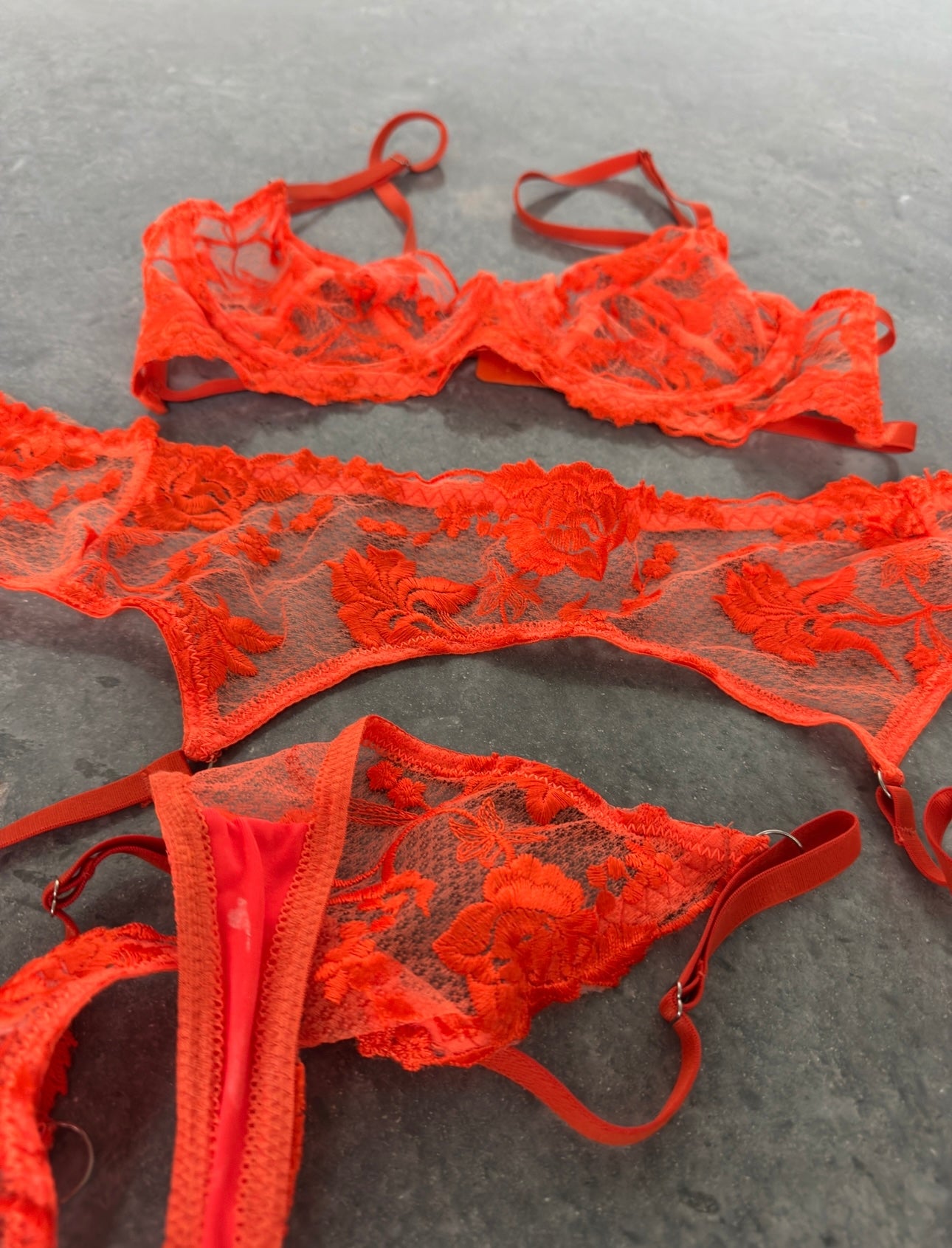 LINGERIE SET