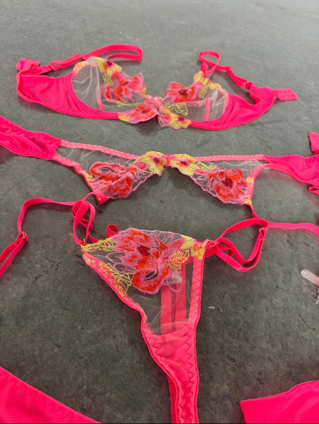 LINGERIE SET